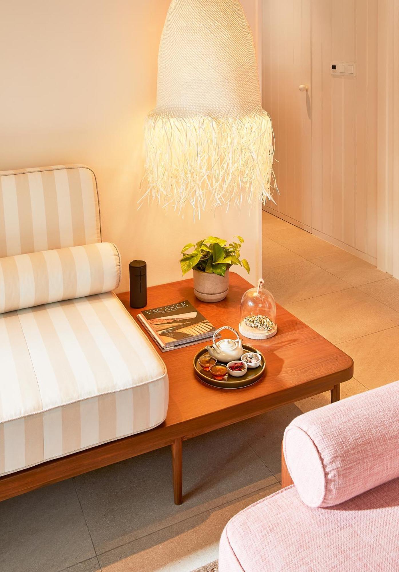מלון The Standard, הואה הין חדר תמונה A coffee table